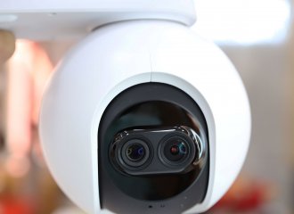 Smart CAMERA PTZ WIFI Với Camera Biến Kép C8PF
