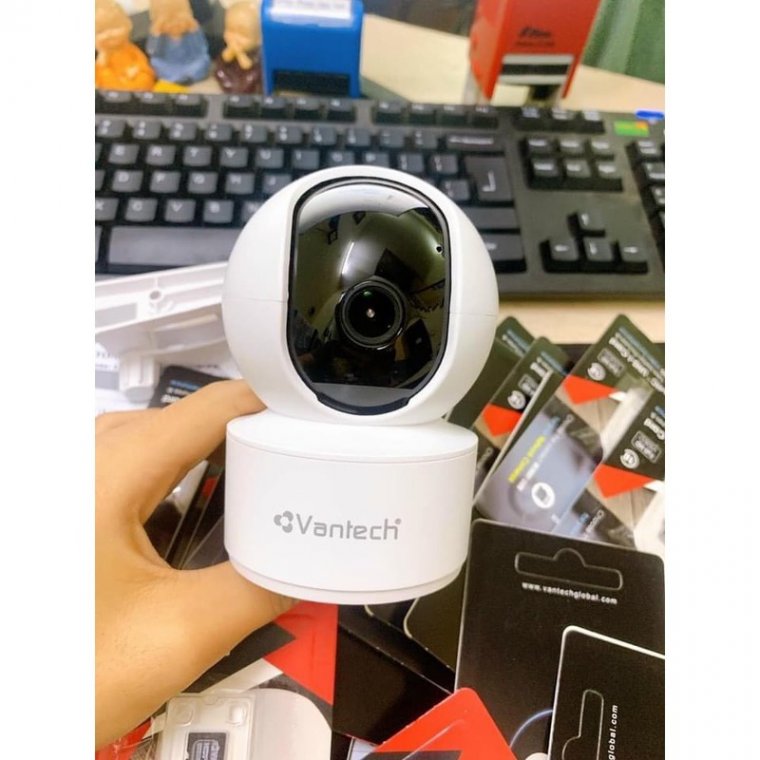 Camera quan sát IP wifi Vantech AI - V2010C 4.0 Megapixel